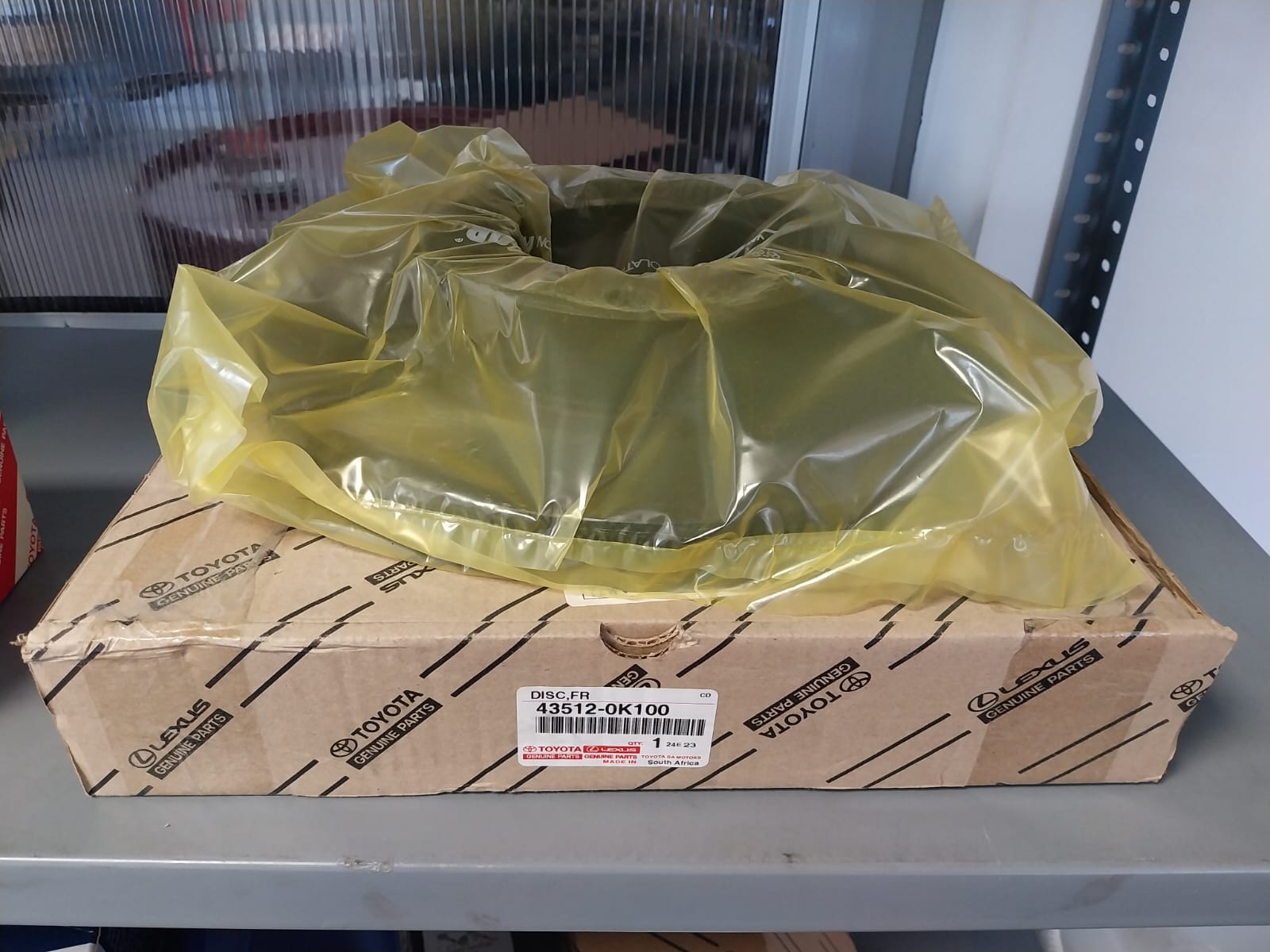 Disc frana fata Toyota Hilux 2005-2021 - OEM, lichidare