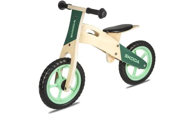 bicicleta din lemn fara pedale Bicicleta fara pedale din lemn pentru copii Škoda – CarFun.ro