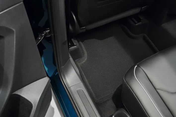 Covorase auto textile Optimat pentru VW Tiguan, set complet 4 piese, negru, sistem de prindere - Volkswagen Shop