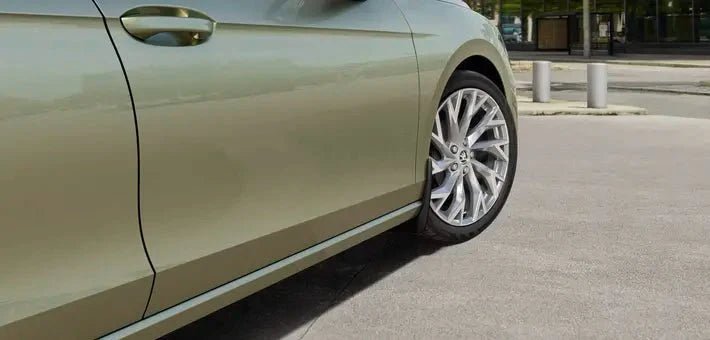 Set Aparatori Noroi Fata Skoda Superb NZ – Protectie Originala pentru Caroserie - CarFun.ro - Accesorii Originale