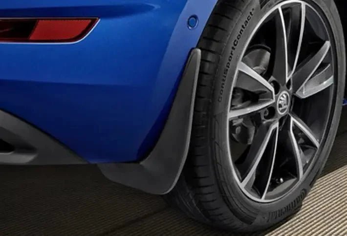 Set Aparatori Noroi Spate Skoda Scala (2020 - ) - Negru - CarFun.ro - Accesorii Originale