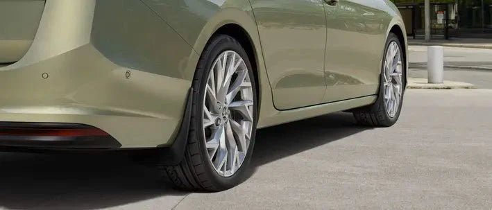 Set aparatori noroi spate Skoda Superb Combi NZ5, negru, din plastic durabil - CarFun.ro - Accesorii Originale