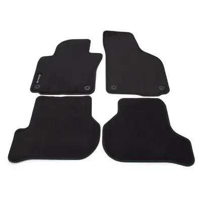 Set Covorase Textile Skoda, Fata si Spate, pentru Octavia 1Z, Negru cu Inscripție Octavia - CarFun.ro - Accesorii Originale