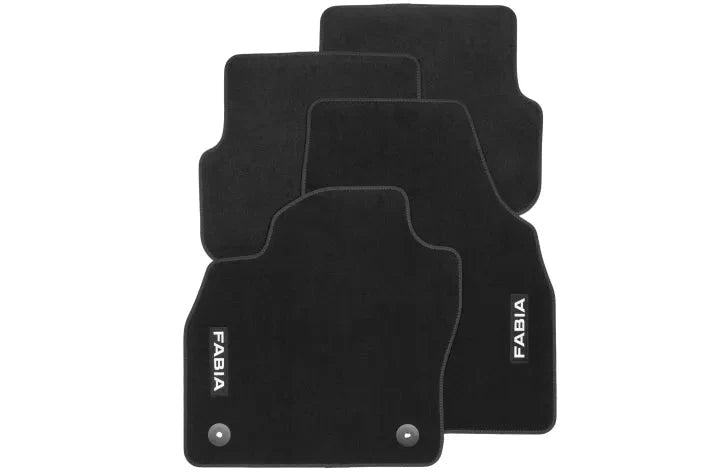 Set Covorase Textile Skoda pentru Fabia PJ3, Fata si Spate, Negru cu Inscripție Fabia - CarFun.ro - Accesorii Originale