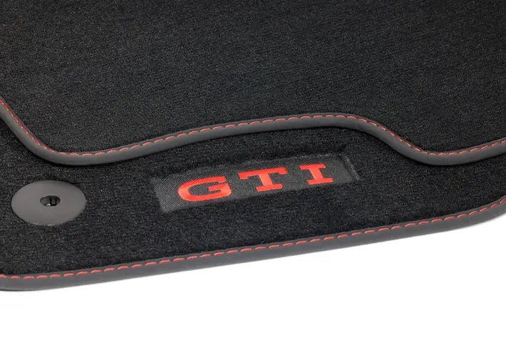Set Covorase Textile Volkswagen Original cu Inscripție GTI pentru Golf VII și VIII – 4 Piese - Volkswagen Shop