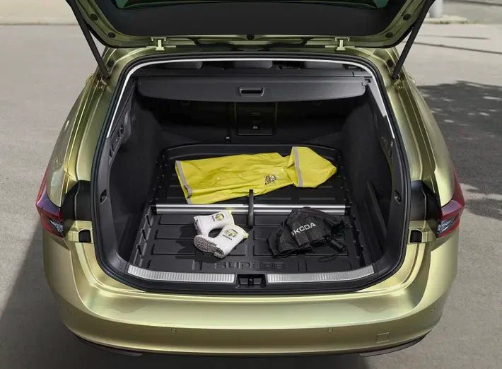 Tava portbagaj Skoda Superb IV Combi – ABS rezistent, compatibil PHEV - CarFun.ro - Accesorii Originale