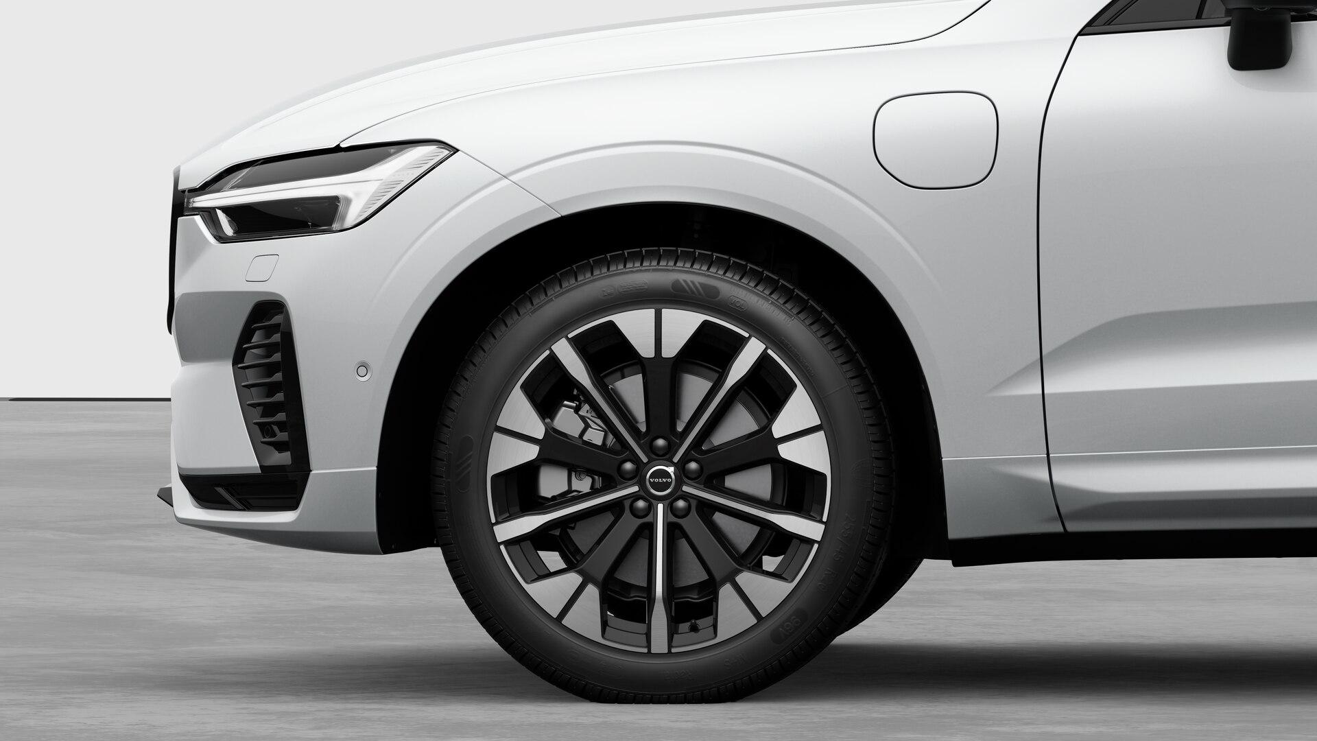 Set roti iarna Volvo XC60 cu jante aliaj 20 inch 5-Y Spoke Glossy Black Diamond Cut si anvelope Continental sau Nokian 255/45 R20