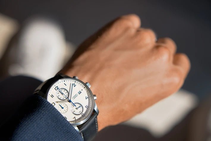 Ceas cronograf original Audi pentru barbati - quartz Miyota - piele naturala - argintiu/bej - CarFun.ro - Accesorii Originale