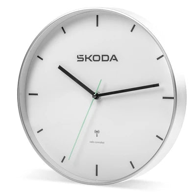 Ceas de perete Skoda radio controlat, argintiu/alb, 30 cm - CarFun.ro - Accesorii Originale