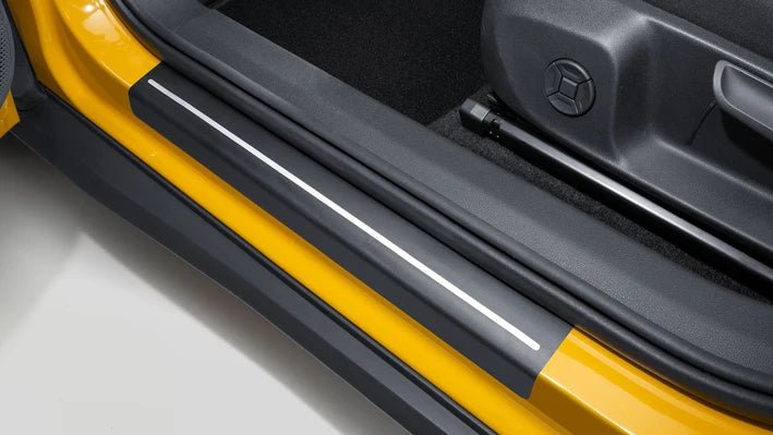 Folie Protectie Prag Volkswagen T - Roc NF 2026– Originala – set 4 buc, negru cu dungi argintii - CarFun.ro - Accesorii Originale