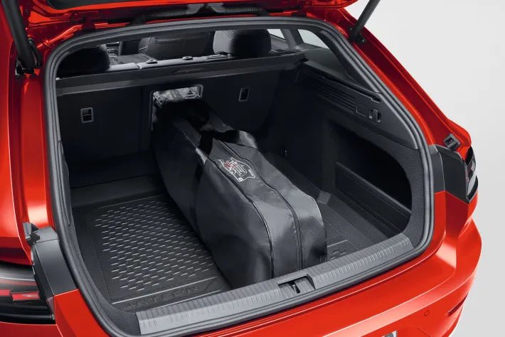 Geanta schiuri Volkswagen Original – capacitate 4 perechi, interior masina - CarFun.ro - Accesorii Originale