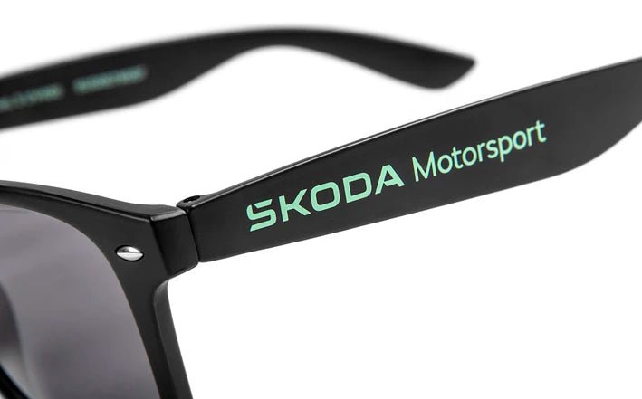 Ochelari de soare unisex Skoda Motorsport – Wayfarer, UV 400, lentile fumurii - CarFun.ro - Accesorii Originale