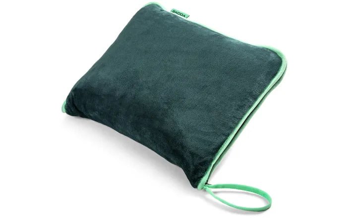 Patura 2 in 1 Skoda – microfleece, verde emerald, se transforma in perna - CarFun.ro - Accesorii Originale