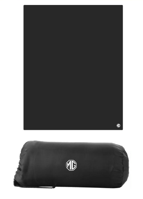 Patura MG Huggy fleece neagra 150x120cm cu saculet de transport - CarFun.ro - Accesorii Originale