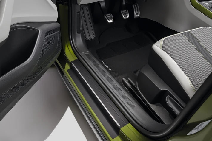 Protectie pentru pragul lateral, originala Volkswagen Polo (AW1) 2018 - >, Taigo (CS1) 2022 - >, folie neagra - CarFun.ro - Accesorii Originale