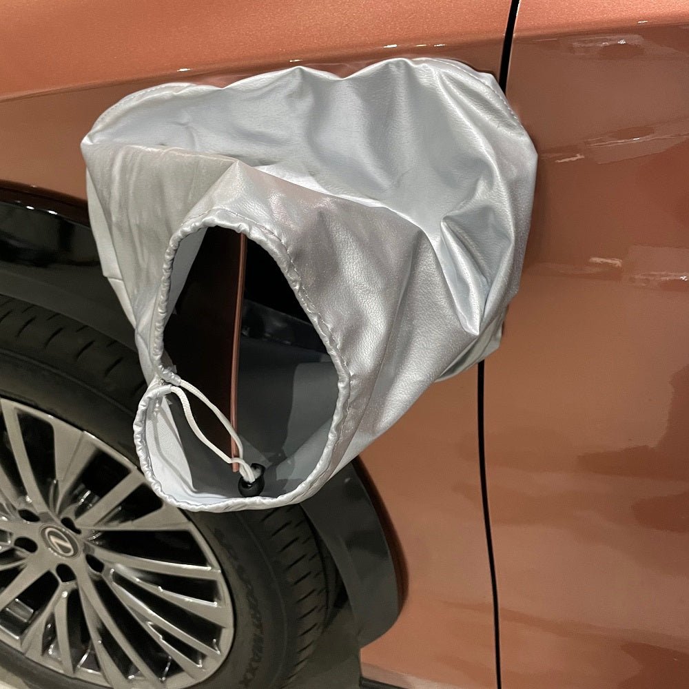 Protectie Port de Incarcare Toyota C-HR+ - CarFun.ro - Accesorii Originale Auto