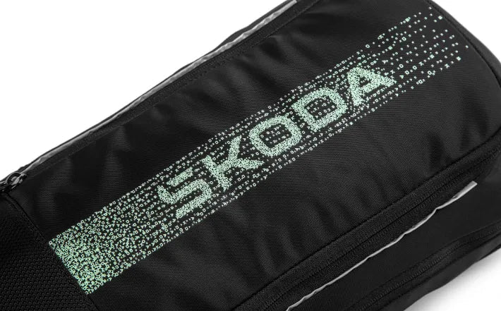 Rucsac Bicicleta Skoda Original 8L – negru / electric green, compatibil cu sistem hidratare - CarFun.ro - Accesorii Originale