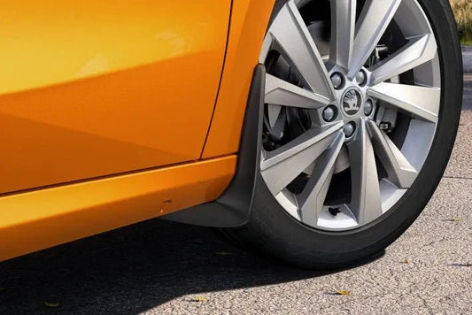 Set Aparatori Noroi Fata Skoda Fabia IV (2022 - ) - Negru - CarFun.ro - Accesorii Originale