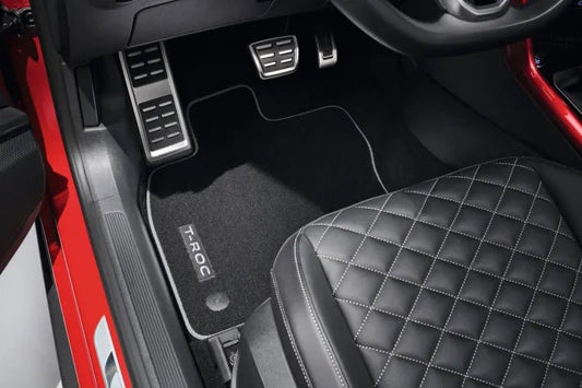 Set covorase textile Volkswagen Original "Premium" - cu logo T - Roc, 4 bucati, negru - Volkswagen Shop