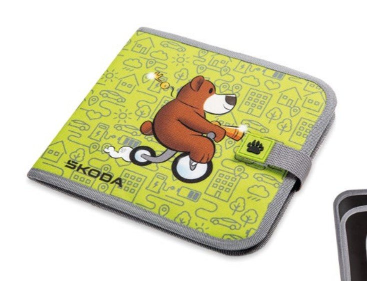 Set planse de desen cu creta Skoda pentru copii - CarFun.ro - Accesorii Originale Auto