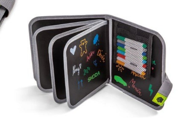 Set planse de desen cu creta Skoda pentru copii - CarFun.ro - Accesorii Originale Auto