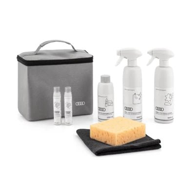 Set solutii curatare Audi Original cu geanta - CarFun.ro - Accesorii Originale