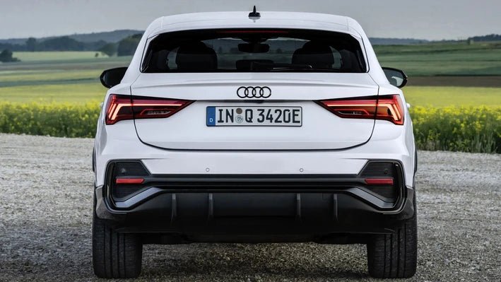 Sigla inele originale Audi spate pentru Q3 Sportback - negru lucios - CarFun.ro | Accesorii Originale Auto