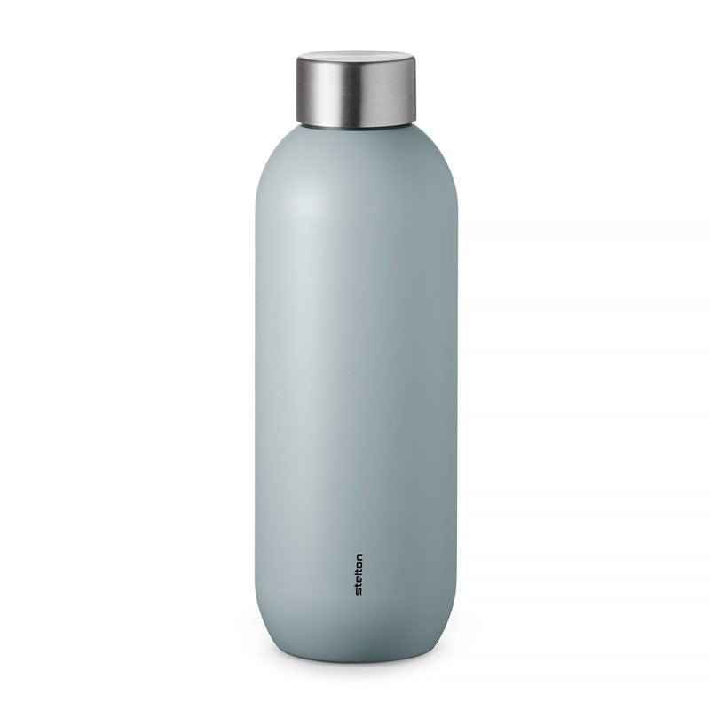 Sticla termo Stelton by Volvo – 0.6 L, otel inoxidabil reciclat (Moss Yellow / Cloud Blue) - CarFun.ro - Accesorii Originale